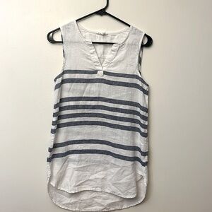 Beach lunch lounge top